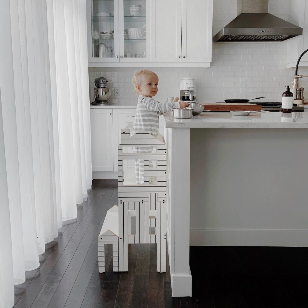 Kitchen Tower - Learning Tower - Table and Chair - Helper - LAKALUK